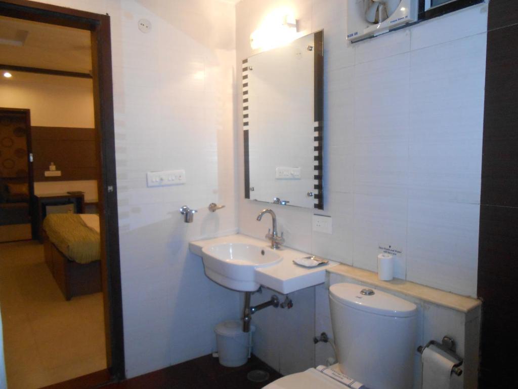 Hotel Crystal Retreat Agra  Phòng bức ảnh